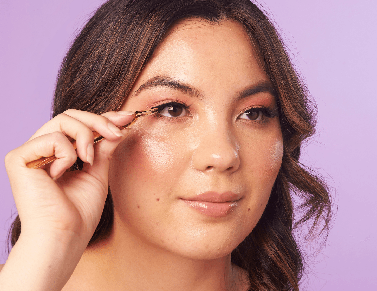 How to Apply False Lashes Like a Pro! - Quick Flick 